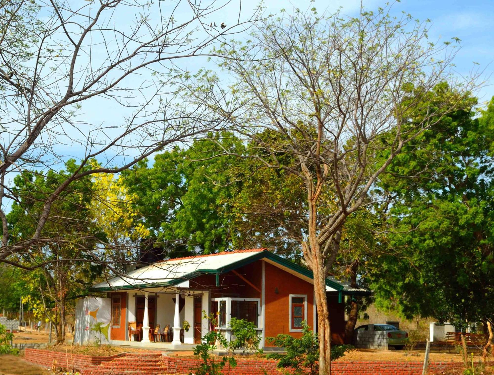 Pelican View Cottages Kataragama Esterno foto