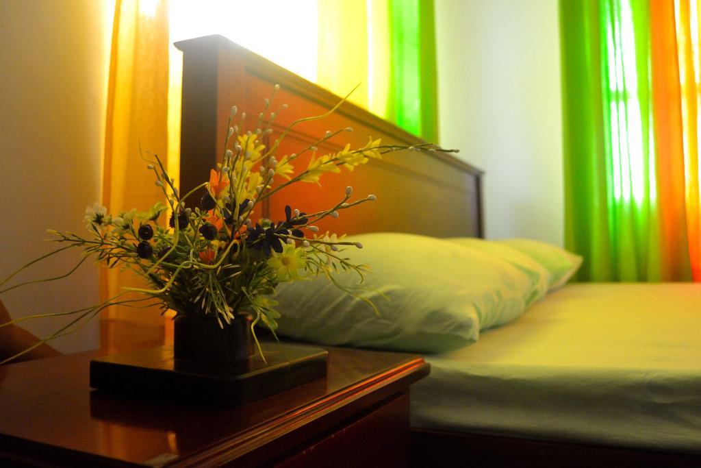 Pelican View Cottages Kataragama Esterno foto