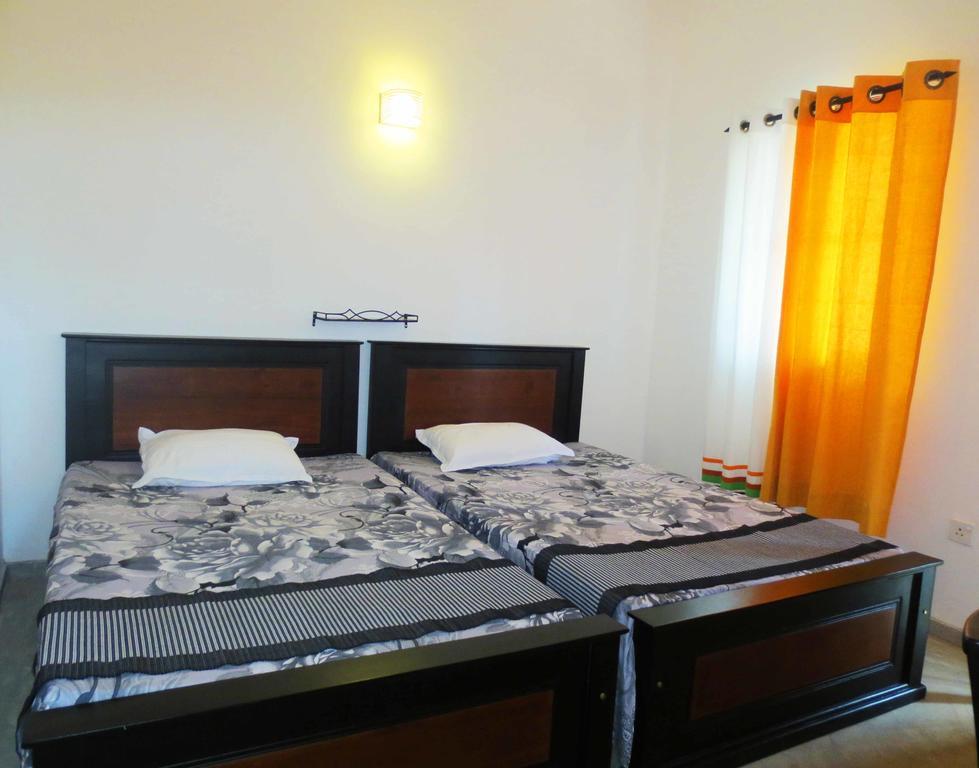 Pelican View Cottages Kataragama Esterno foto